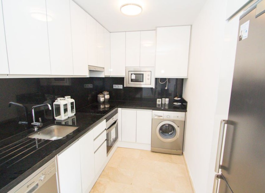 Obra nueva - Apartamento - Res. Las Filipinas