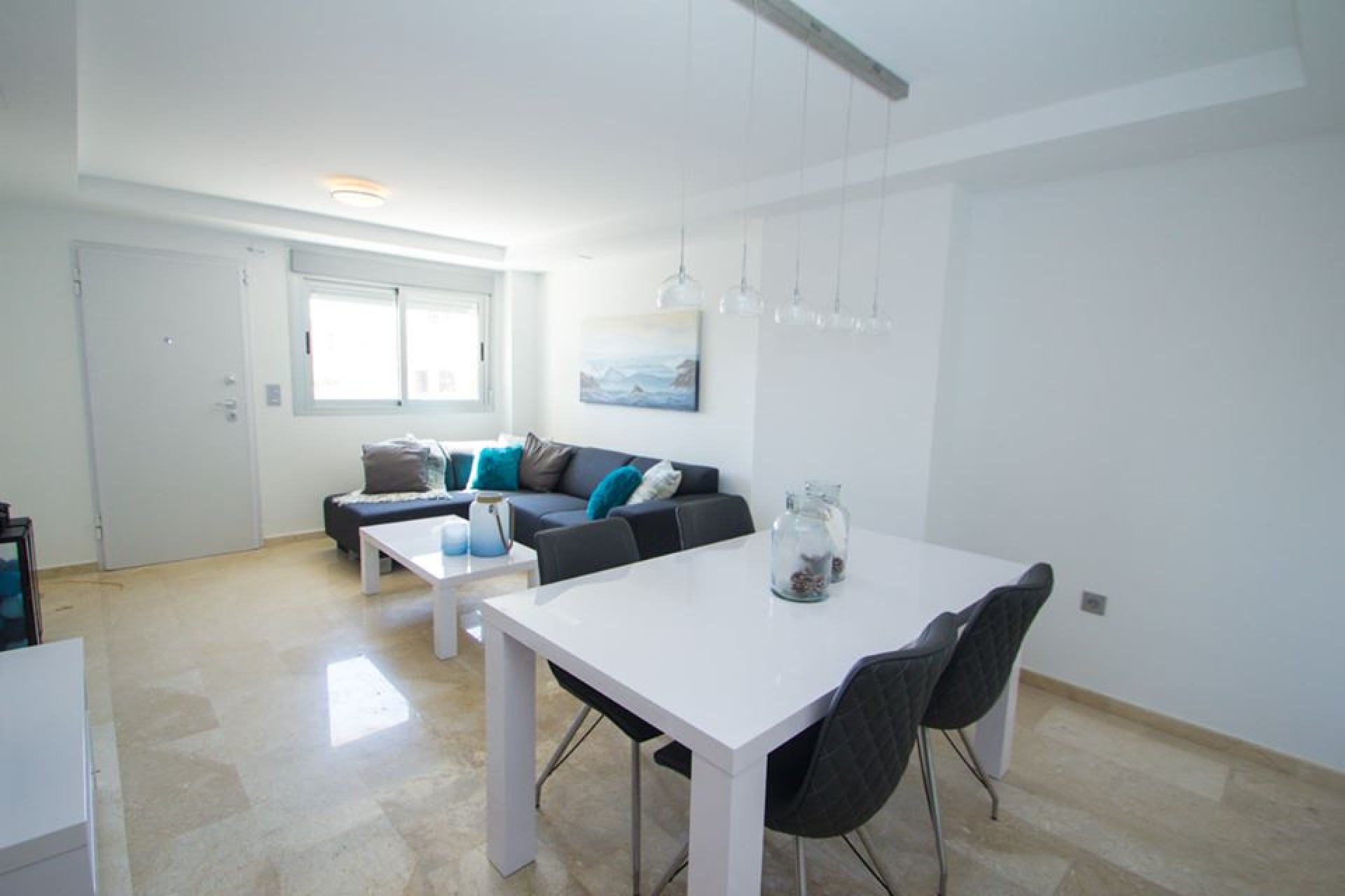 Obra nueva - Apartamento - Res. Las Filipinas