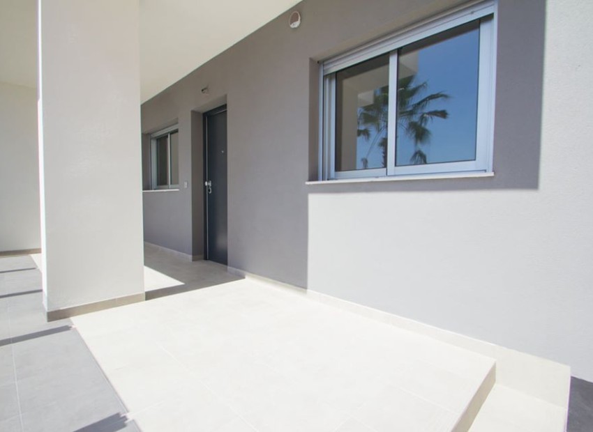 Obra nueva - Apartamento - Res. Las Filipinas