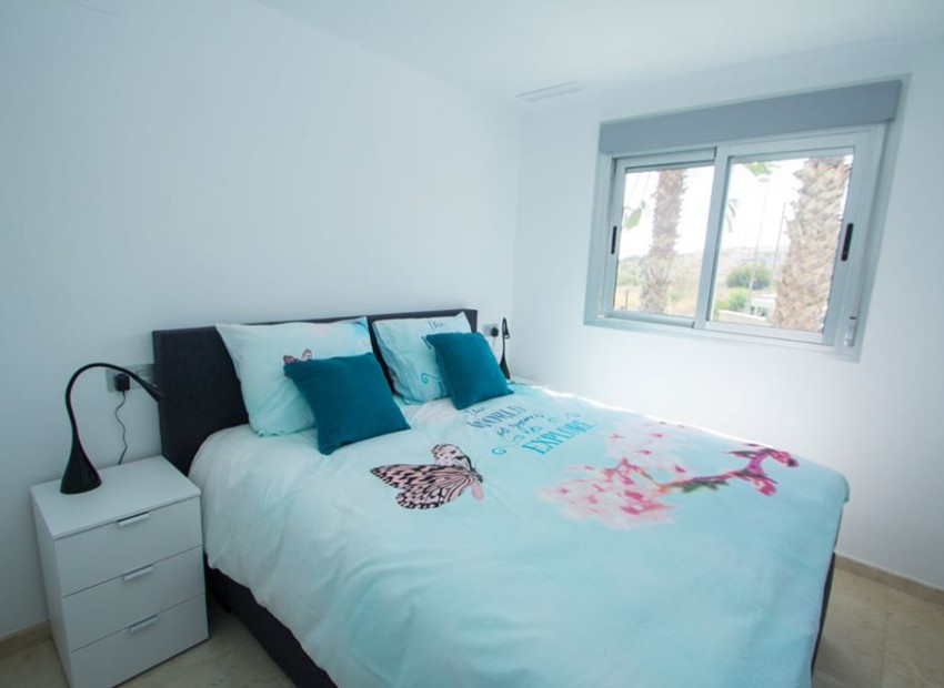 Obra nueva - Apartamento - Res. Las Filipinas