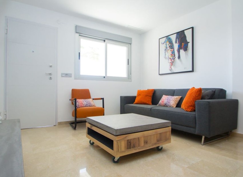 Obra nueva - Apartamento - Res. Las Filipinas