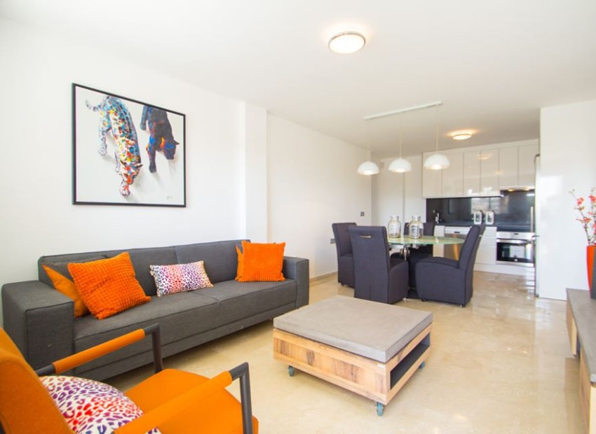 Obra nueva - Apartamento - Res. Las Filipinas