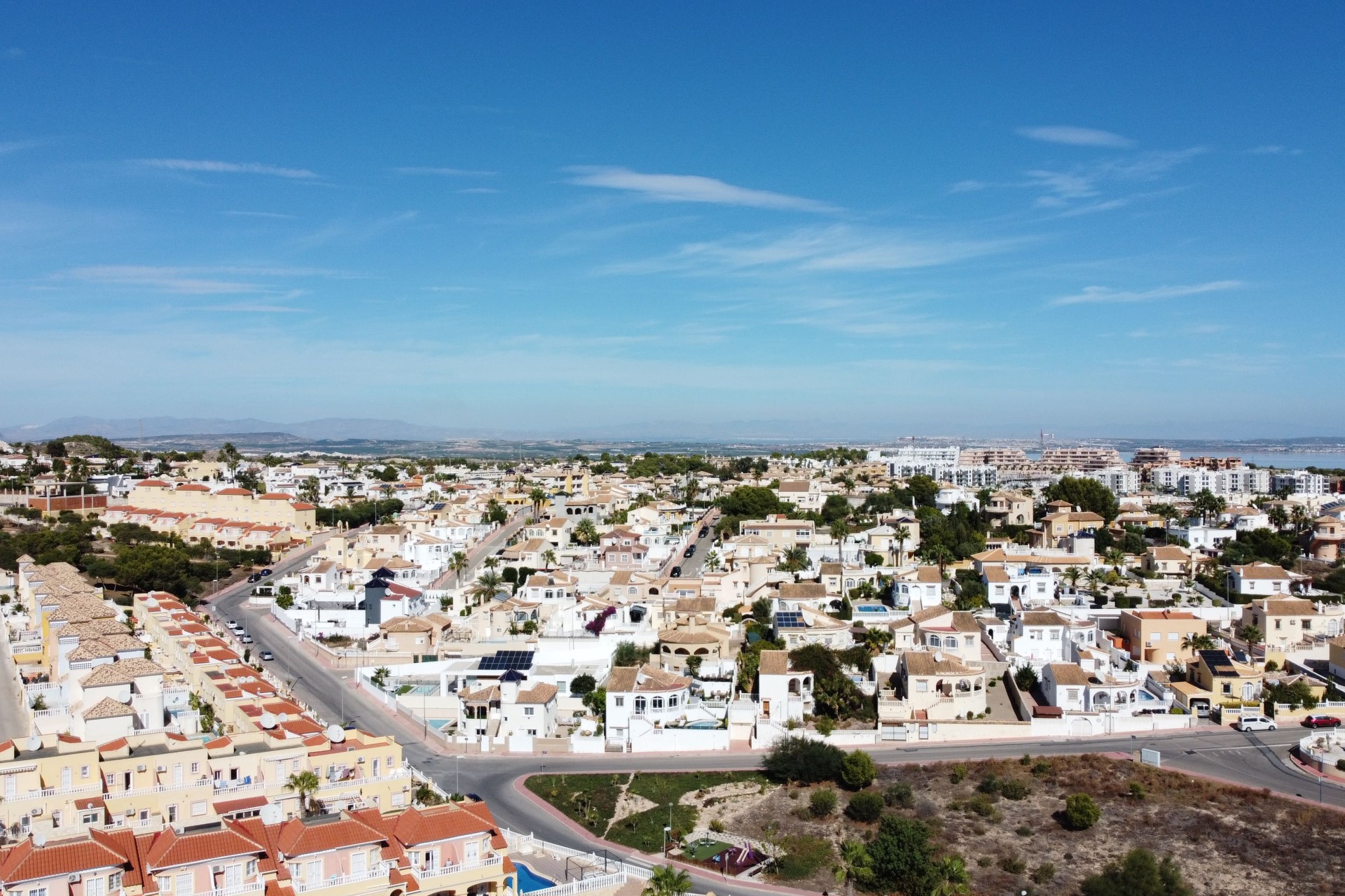 Obra nueva - Apartamento - Res. Las Filipinas