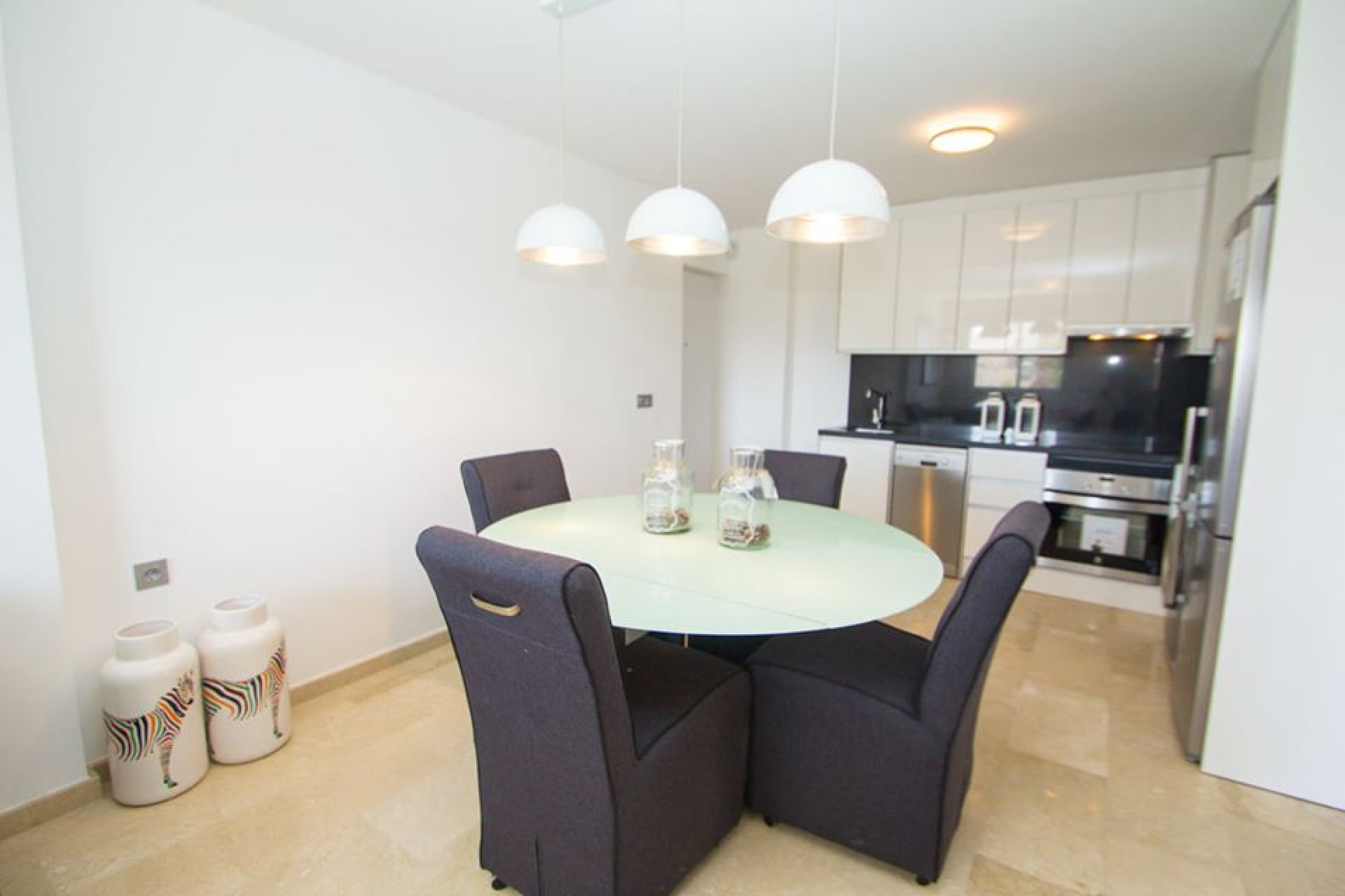 Obra nueva - Apartamento - Res. Las Filipinas