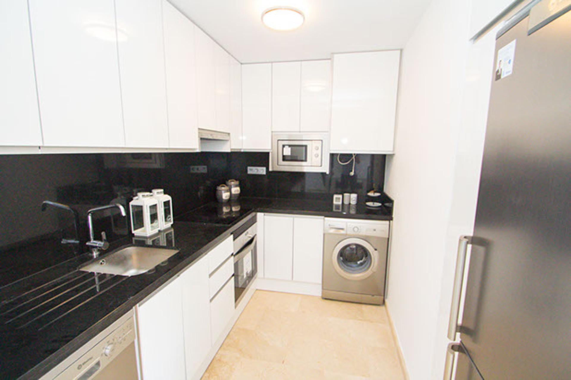 Obra nueva - Apartamento - Res. Las Filipinas