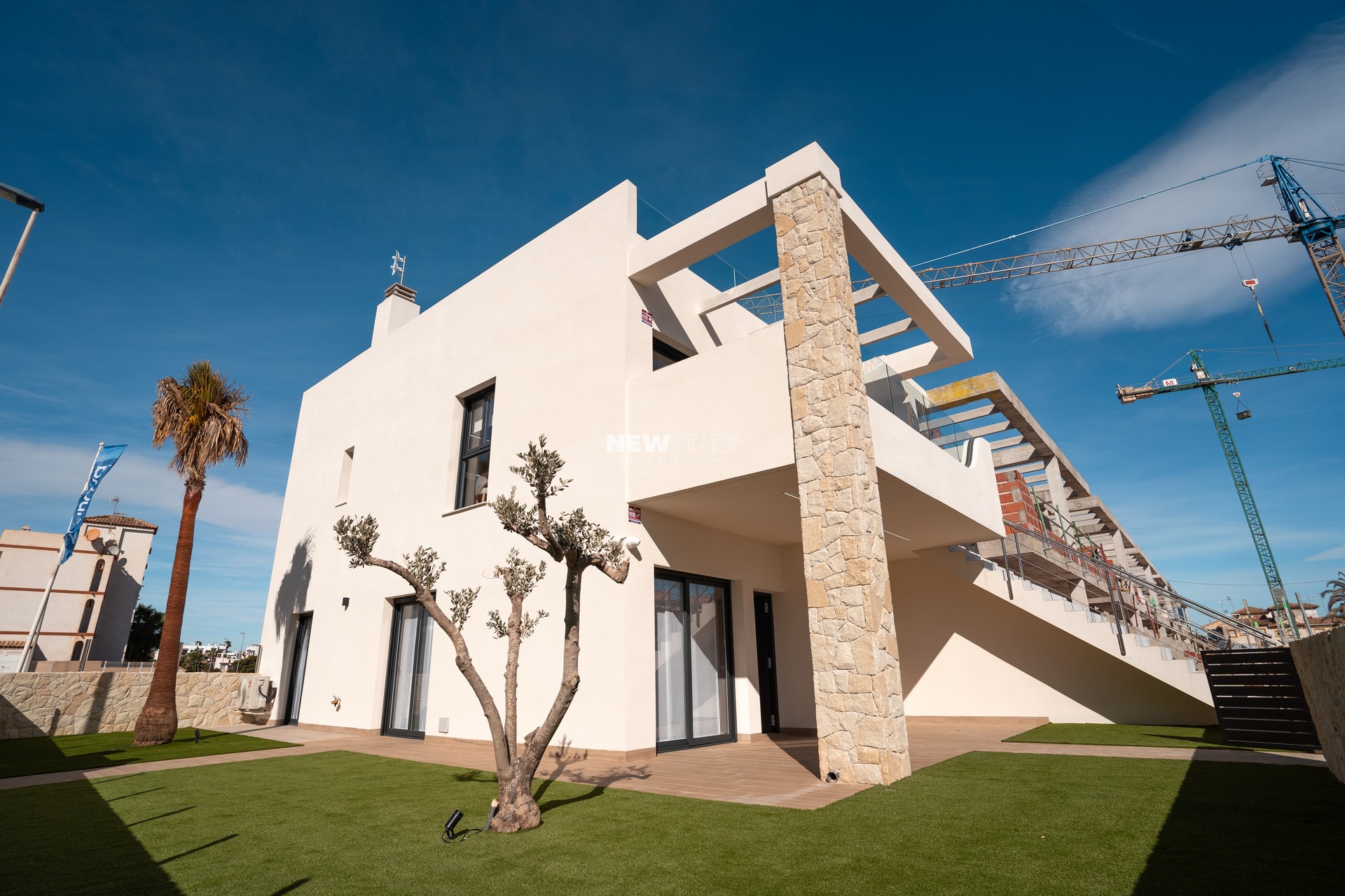 Obra nueva - Bungalow alto - Pilar de la Horadada