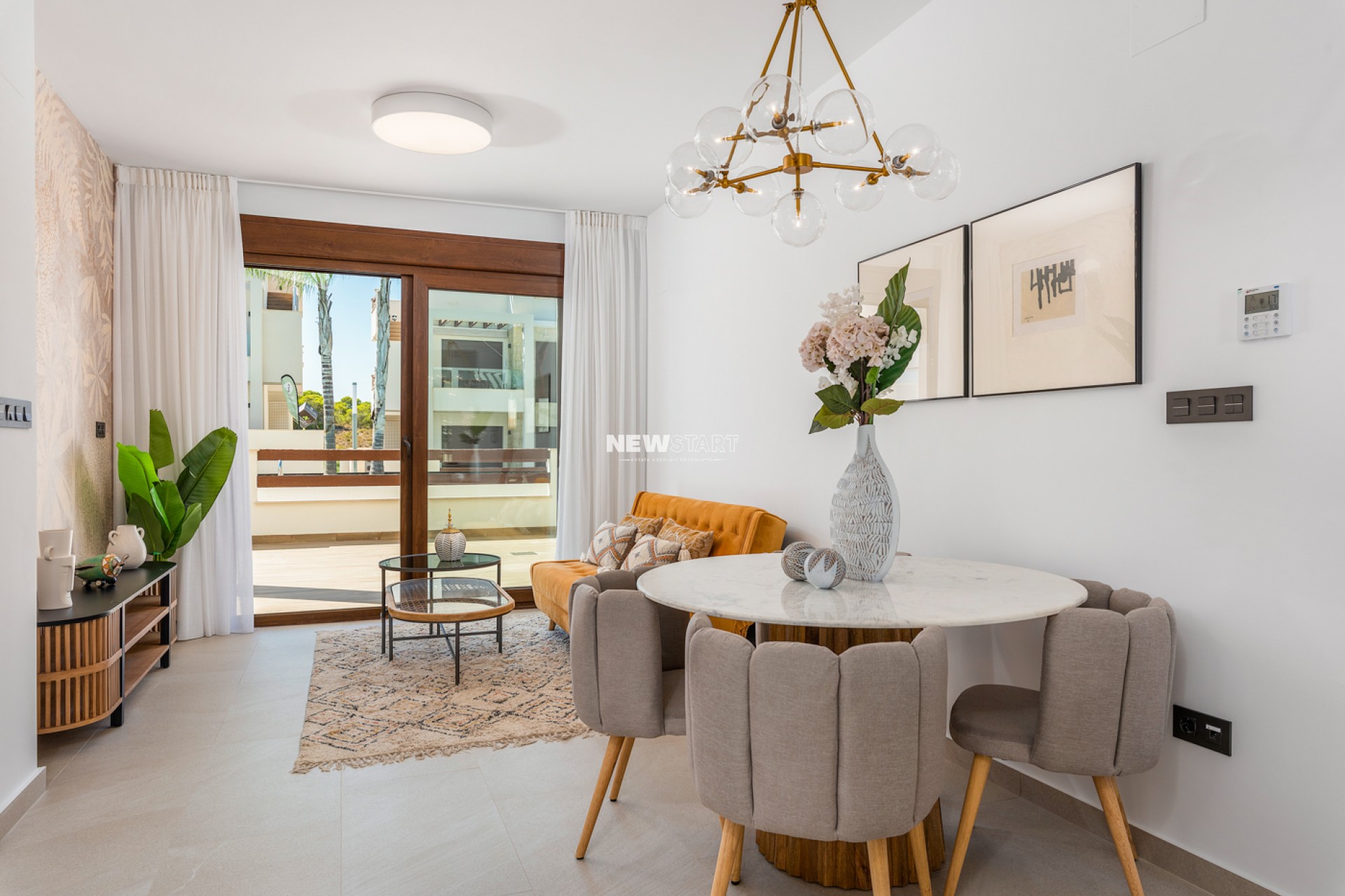 Obra nueva - Bungalow alto - Torrevieja