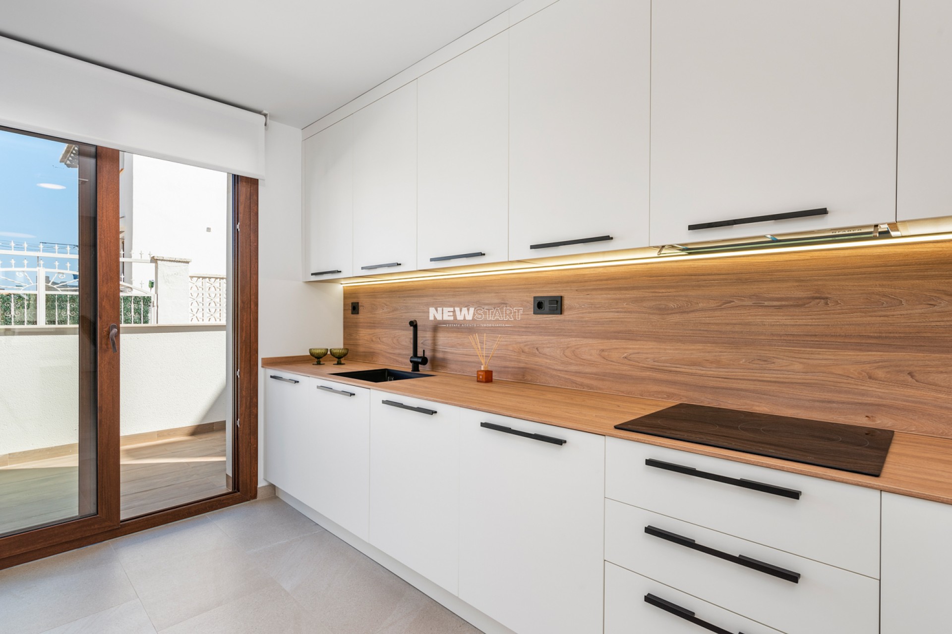 Obra nueva - Bungalow alto - Torrevieja