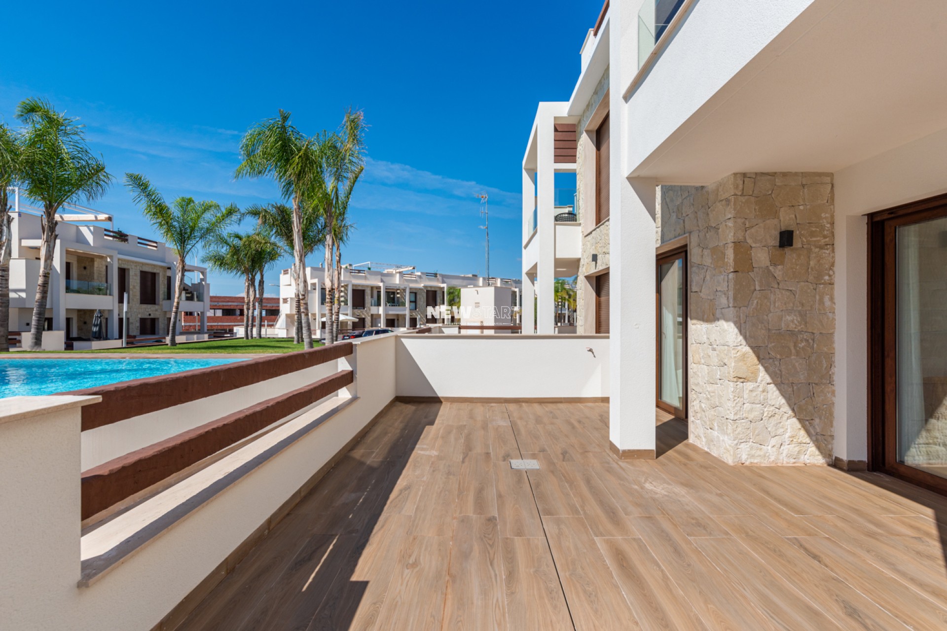 Obra nueva - Bungalow alto - Torrevieja