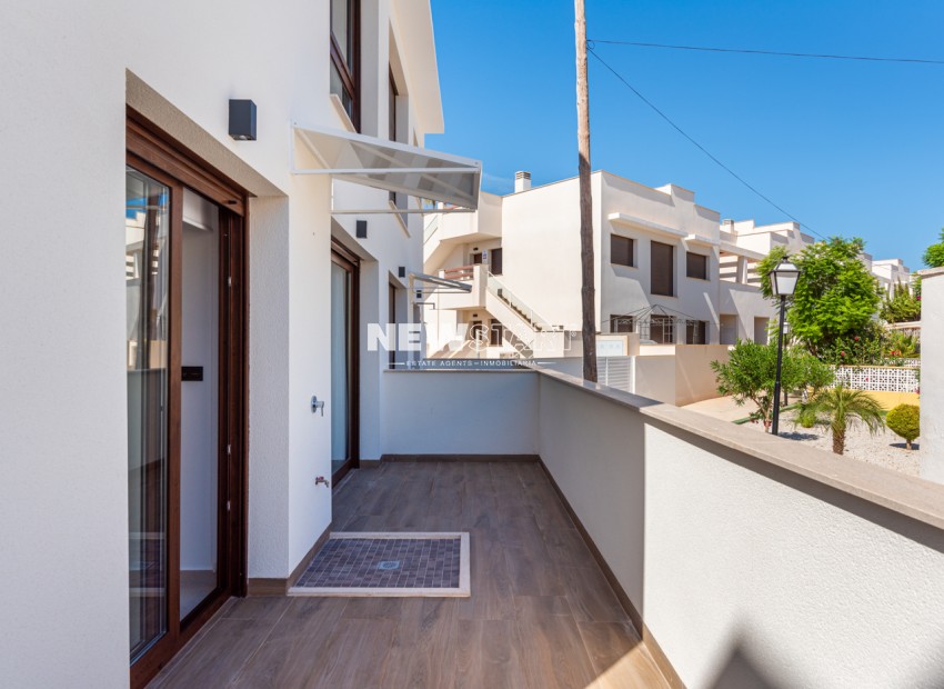 Obra nueva - Bungalow alto - Torrevieja