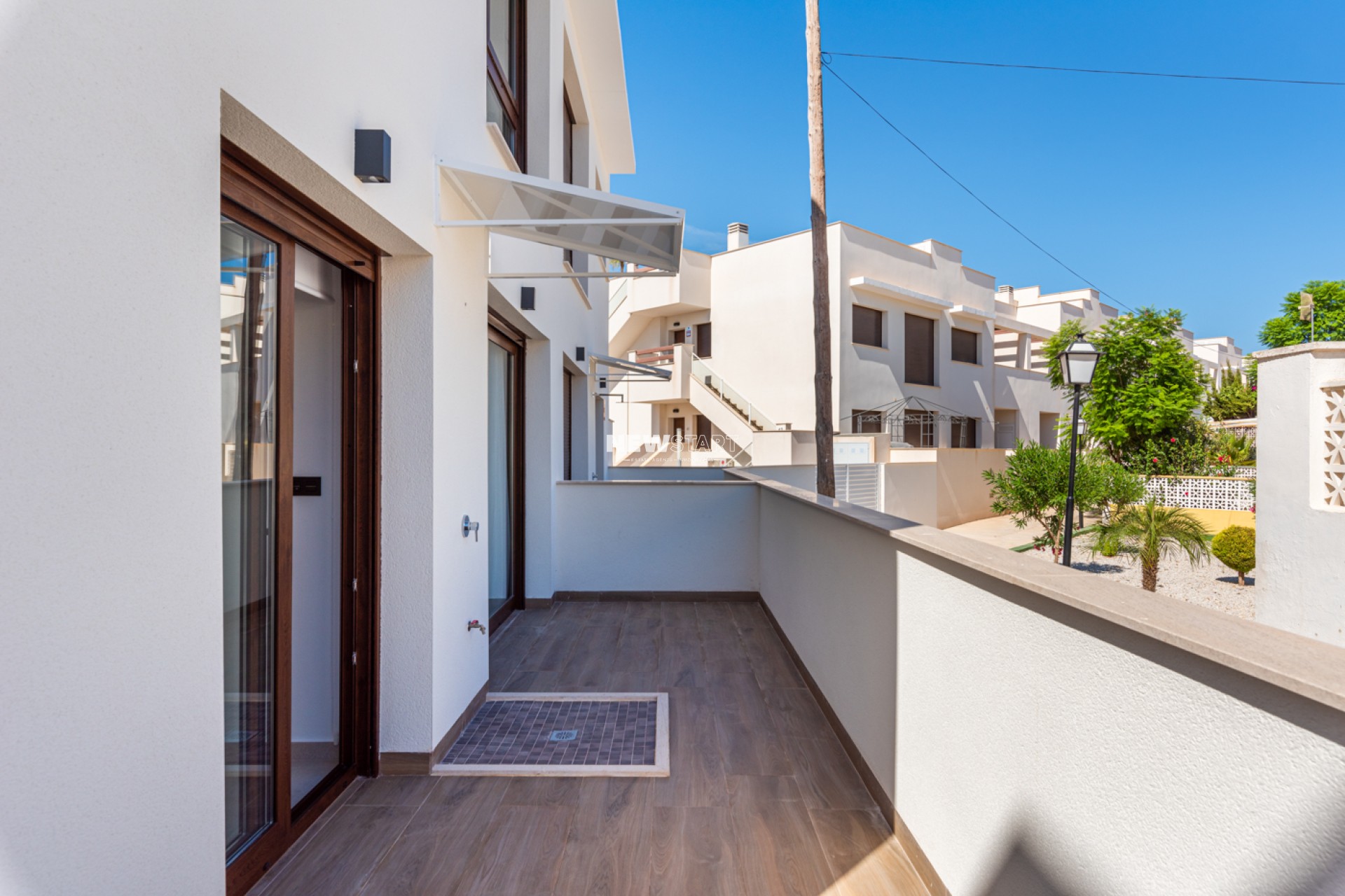Obra nueva - Bungalow alto - Torrevieja