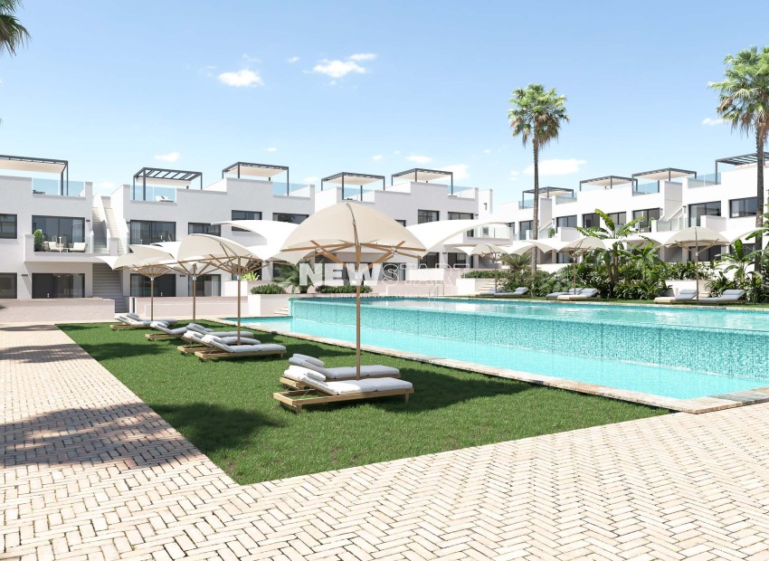 Obra nueva - Bungalow alto - Torrevieja
