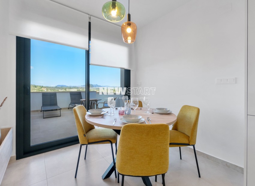 Obra nueva - Bungalow alto - Torrevieja