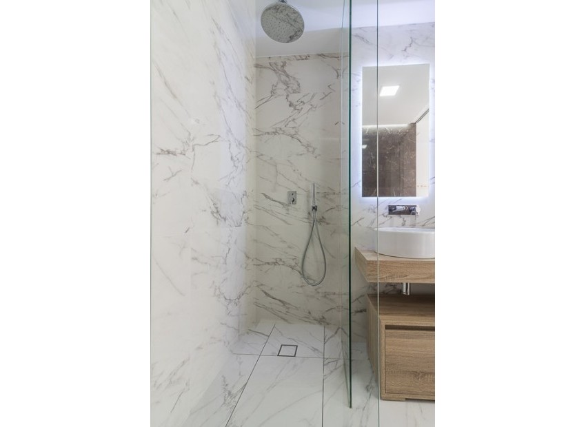 Obra nueva - Bungalow alto - Torrevieja