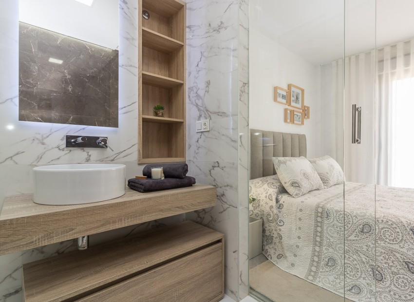 Obra nueva - Bungalow alto - Torrevieja