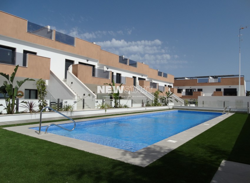 Obra nueva - Bungalow bajo - Pilar de la Horadada
