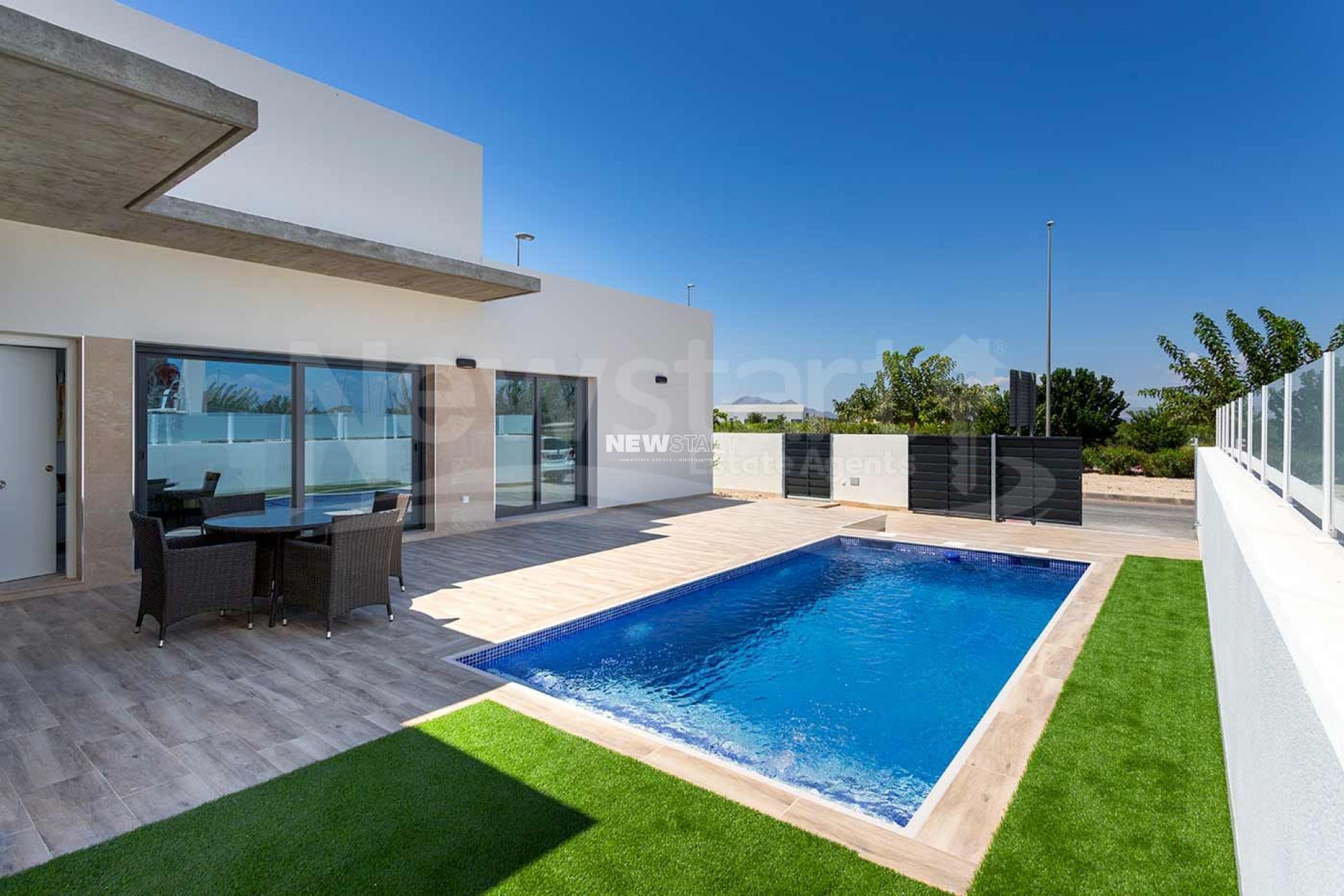 Obra nueva - Independiente - Daya Nueva