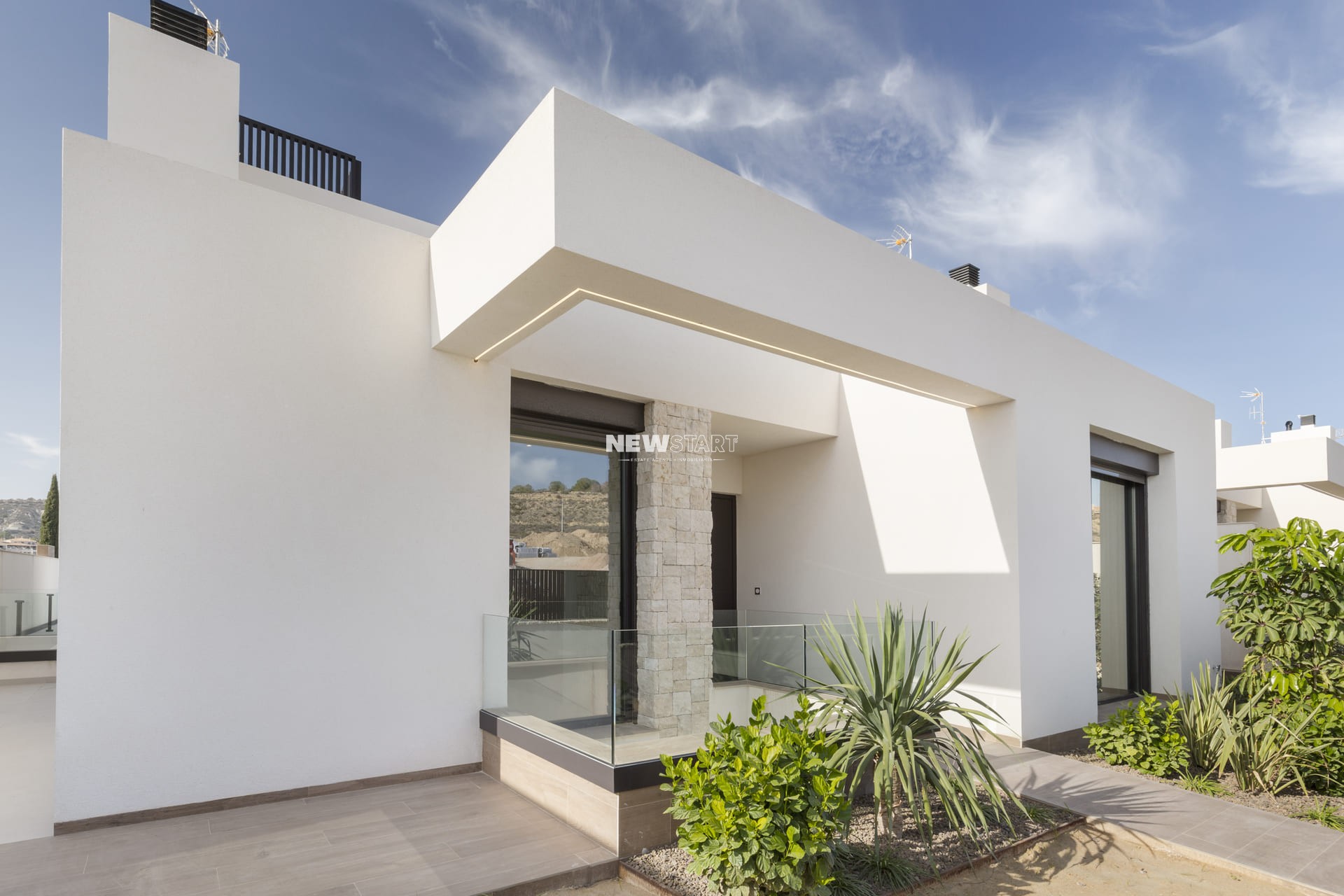 Obra nueva - Villa - Algorfa