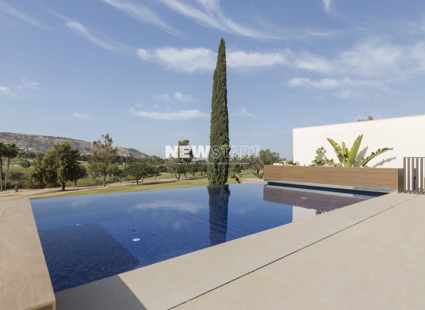 Obra nueva - Villa - Algorfa