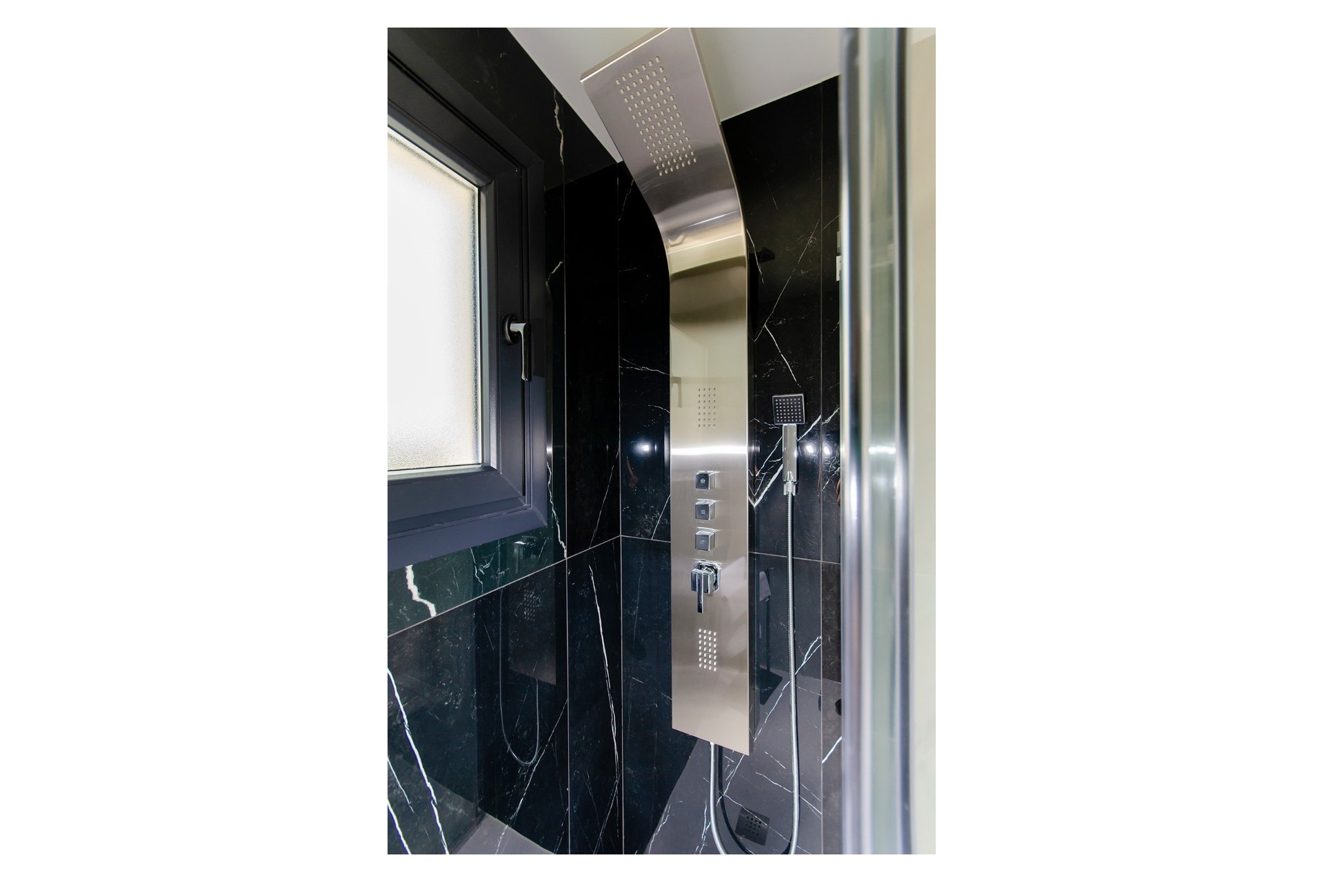 Obra nueva - Villa independiente - Orihuela - Entre Naranjos
