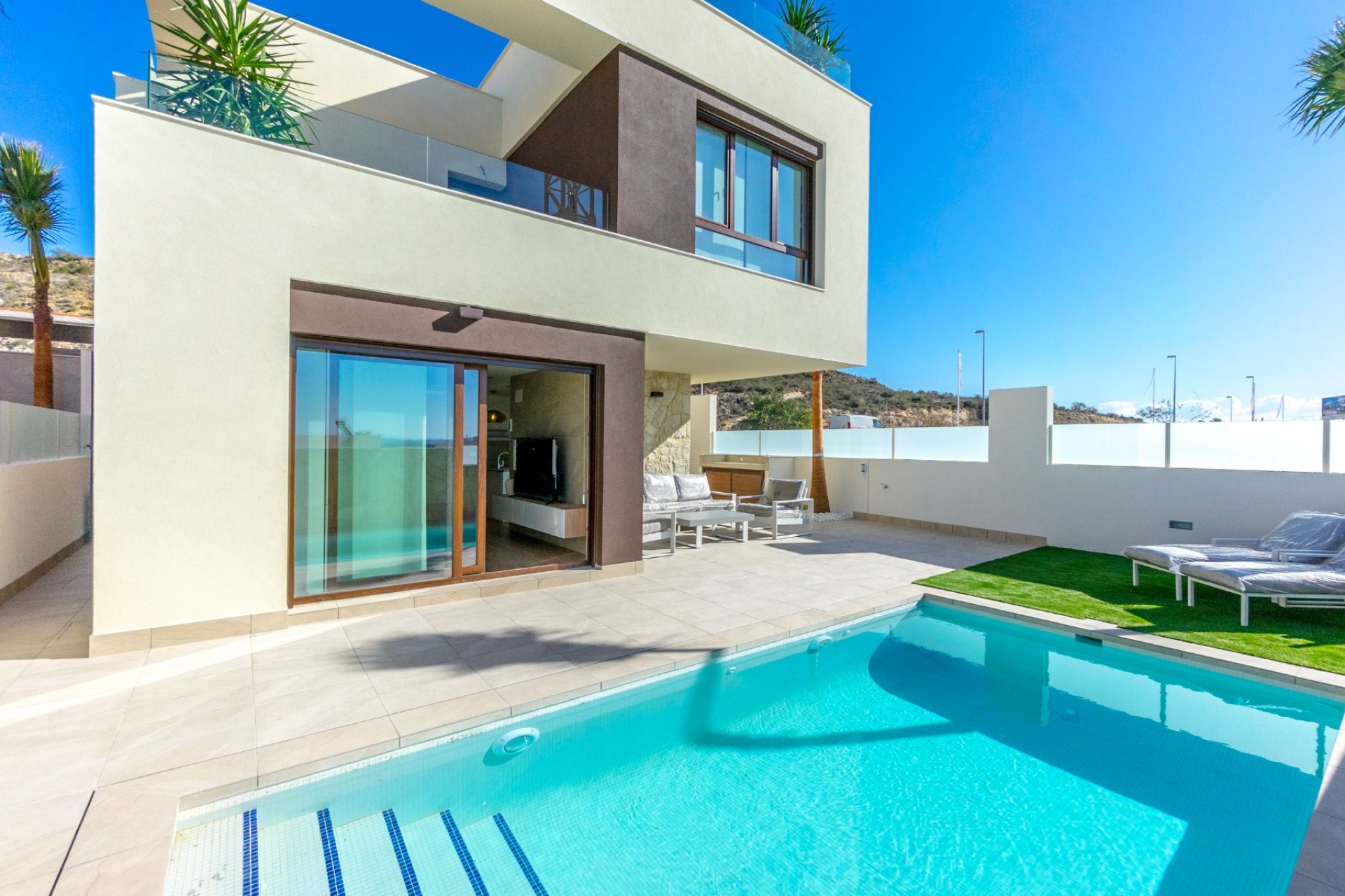 Obra nueva - Villa independiente - Rojales