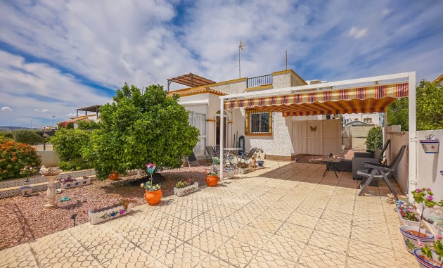 Quad - Julia - Resale - La Marina - Urb. La Marina
