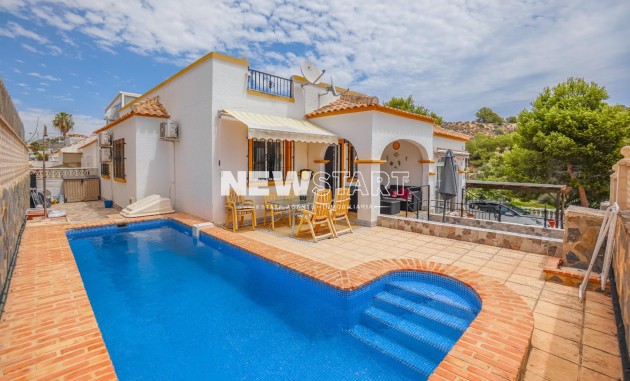 Quad - Resale - La Marina - Urb. La Marina