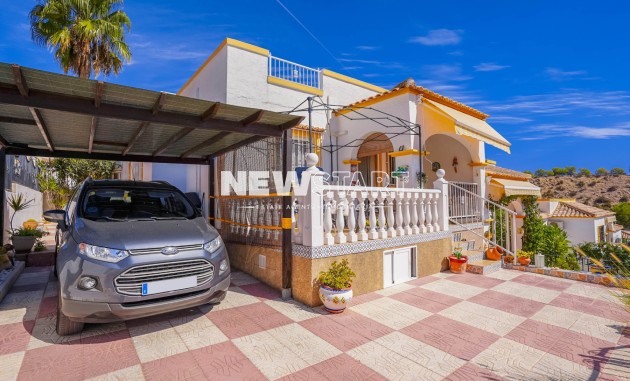 Quad - Resale - La Marina - Urb. La Marina