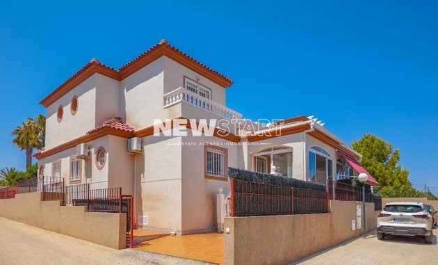 Quadwoning - Herverkoop - La Marina - NS1685 