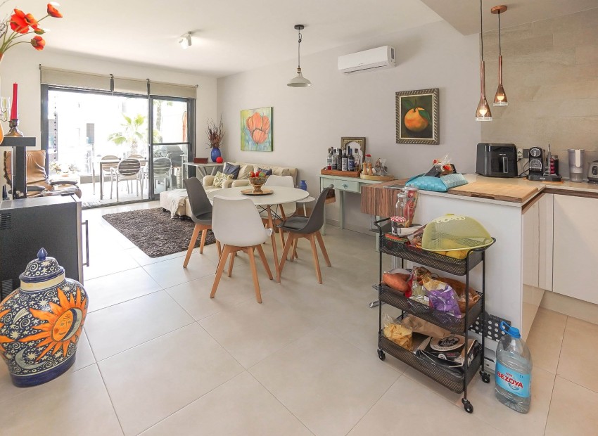 Resale - Apartment - Guardamar del Segura - El Raso