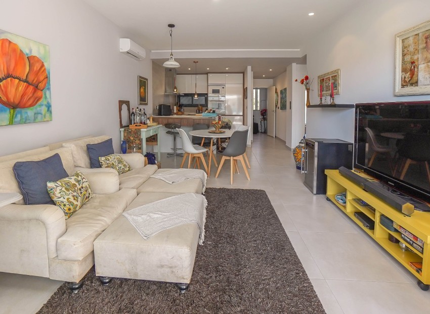 Resale - Apartment - Guardamar del Segura - El Raso