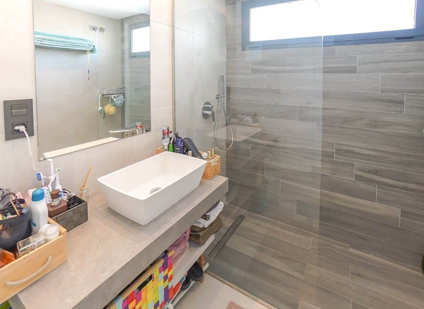 Resale - Apartment - Guardamar del Segura - El Raso
