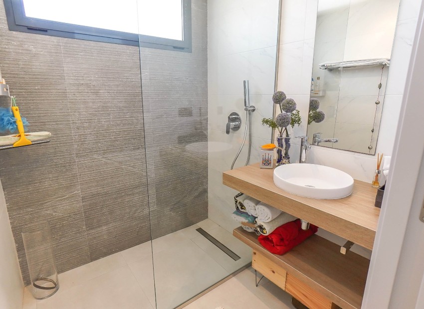 Resale - Apartment - Guardamar del Segura - El Raso