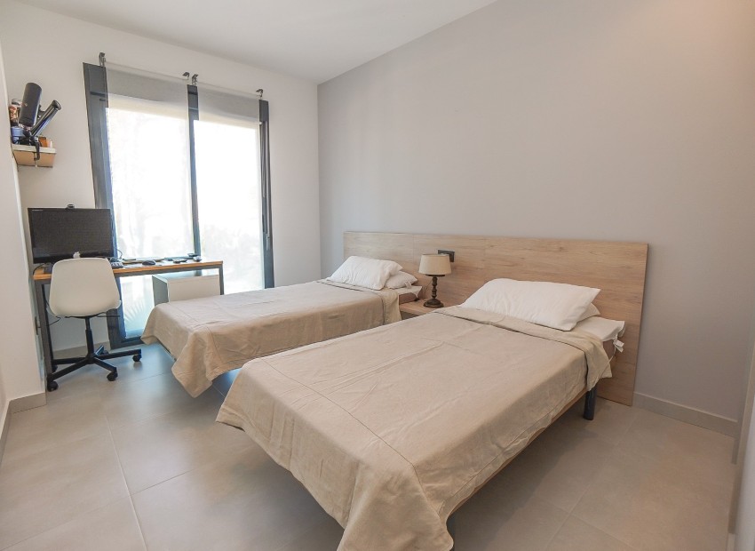 Resale - Apartment - Guardamar del Segura - El Raso