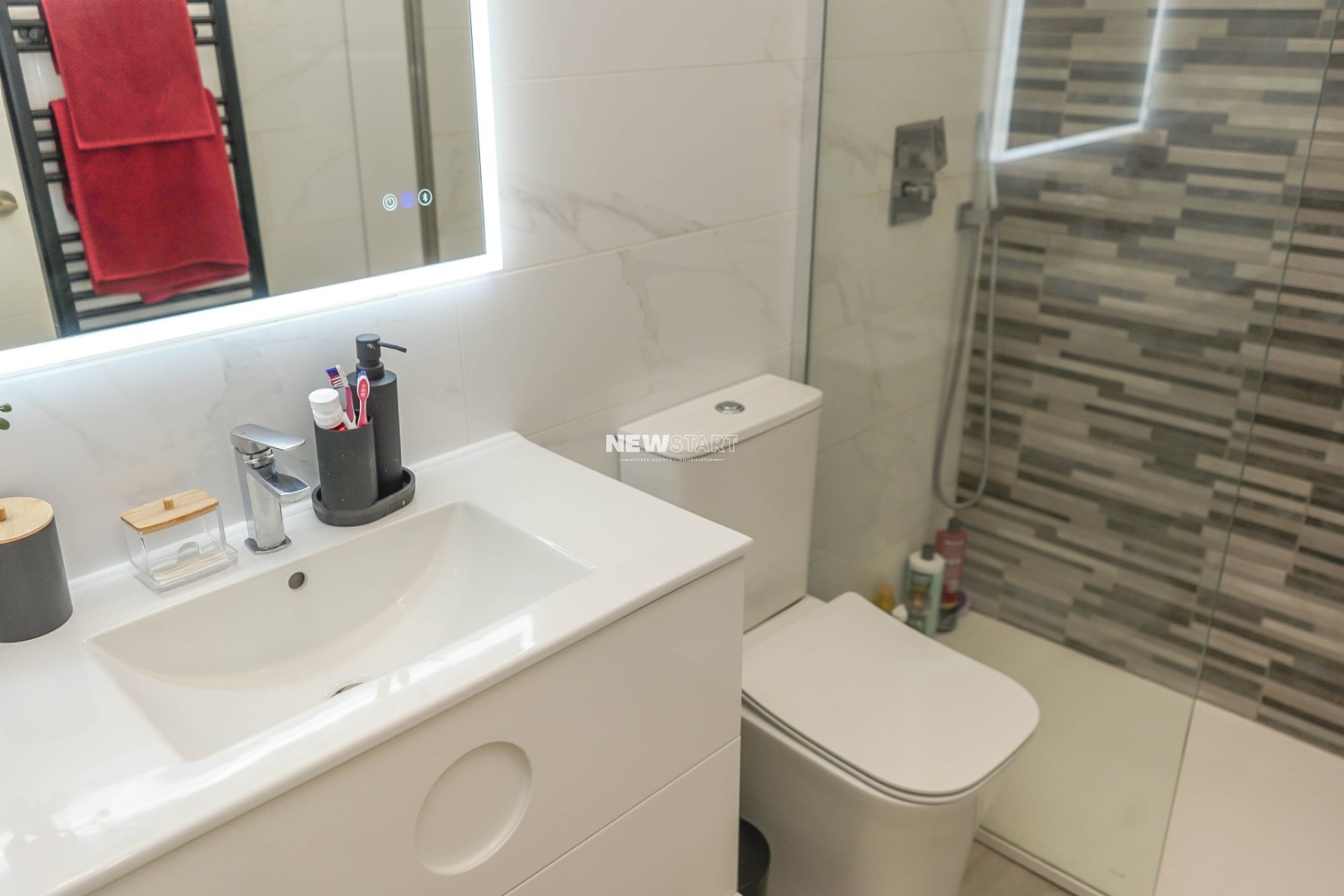 Resale - Apartment - Guardamar del Segura