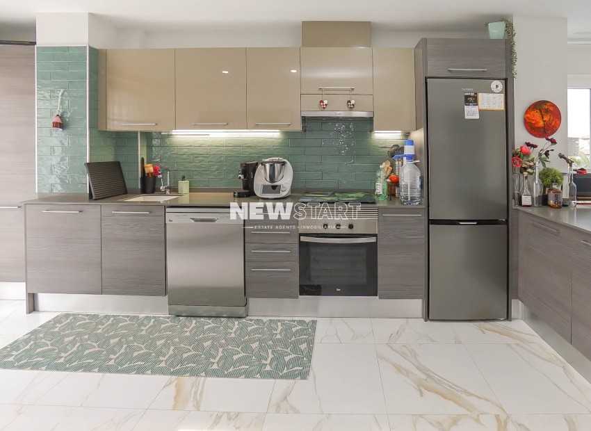 Resale - Apartment - La Marina - El Pinet