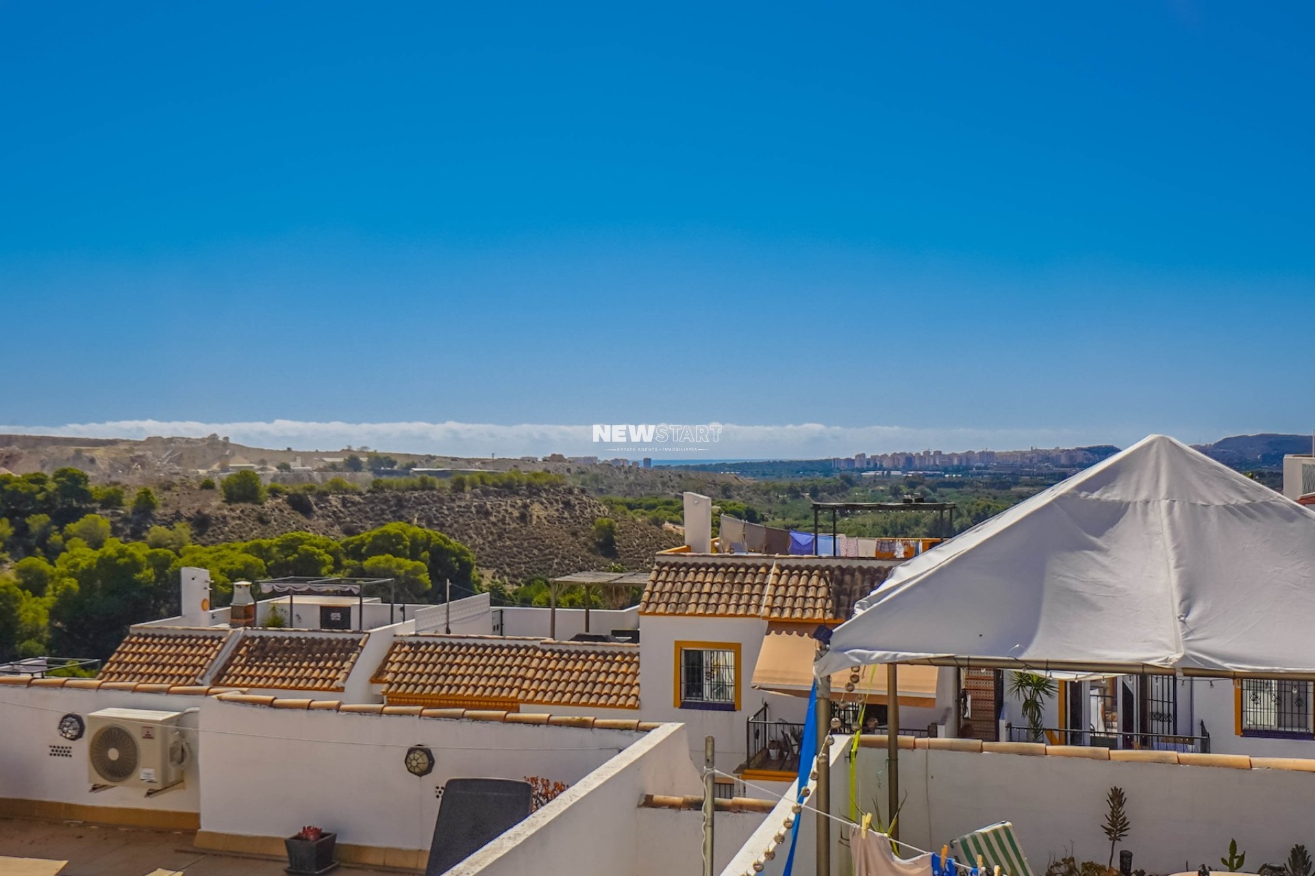 Resale - Apartment - La Marina - Urb. La Marina