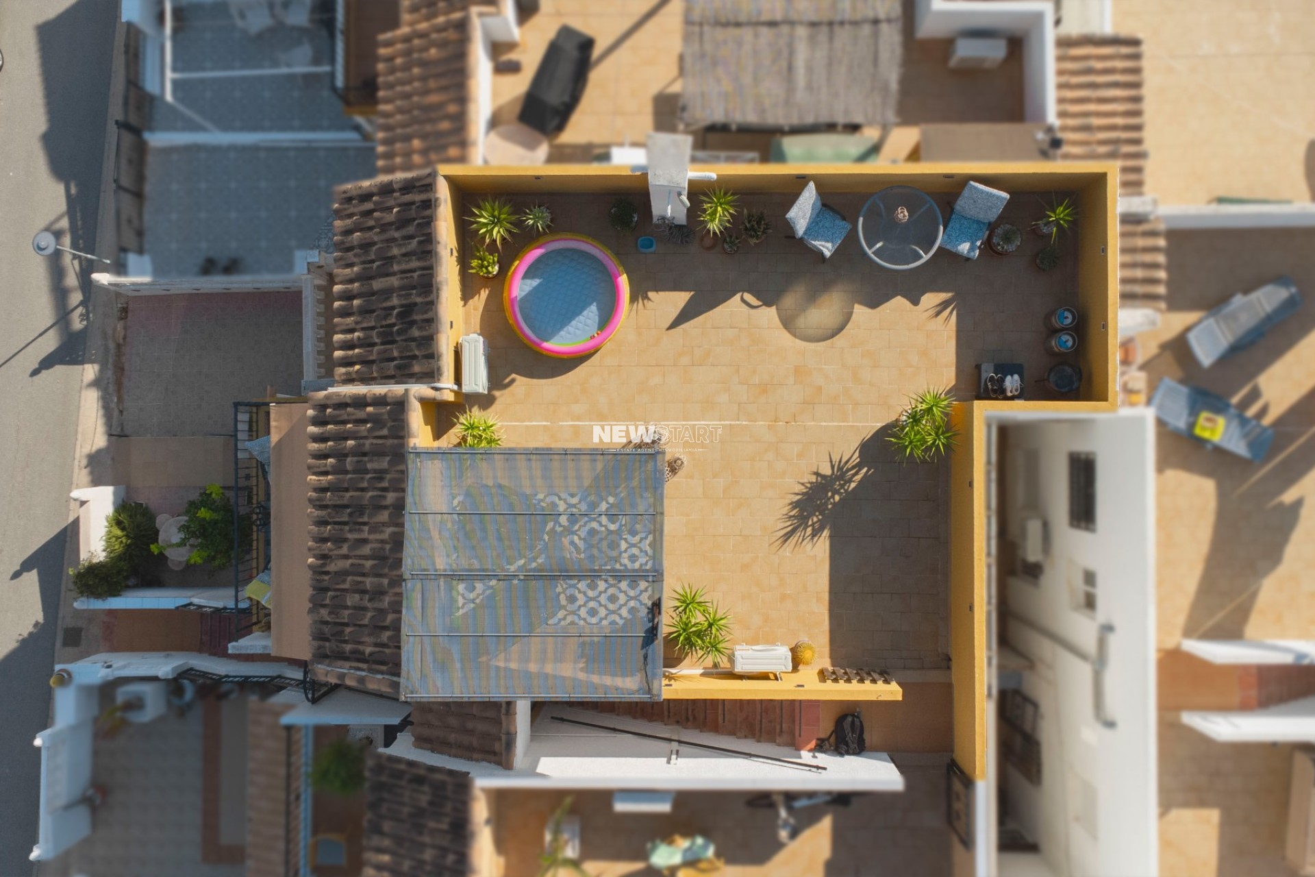 Resale - Apartment - La Marina - Urb. La Marina