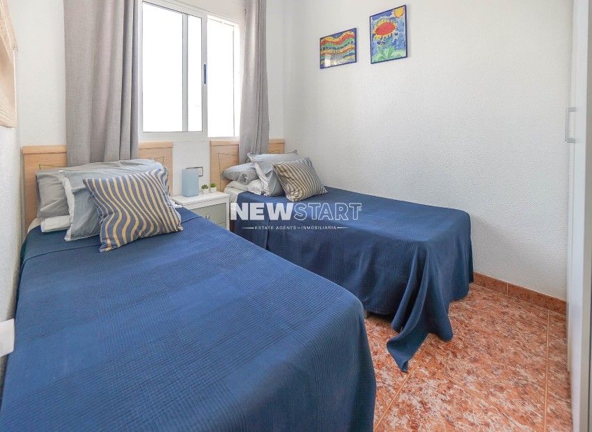 Resale - Apartment - La Marina - Urb. La Marina