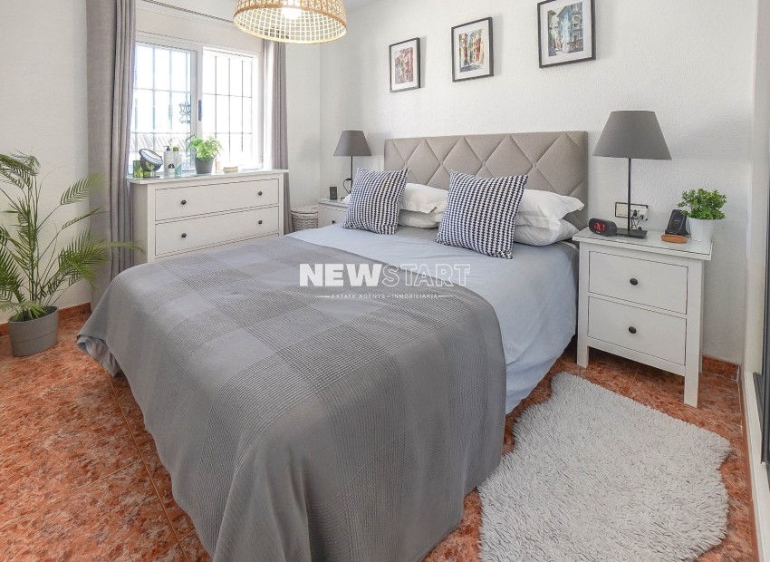 Resale - Apartment - La Marina - Urb. La Marina