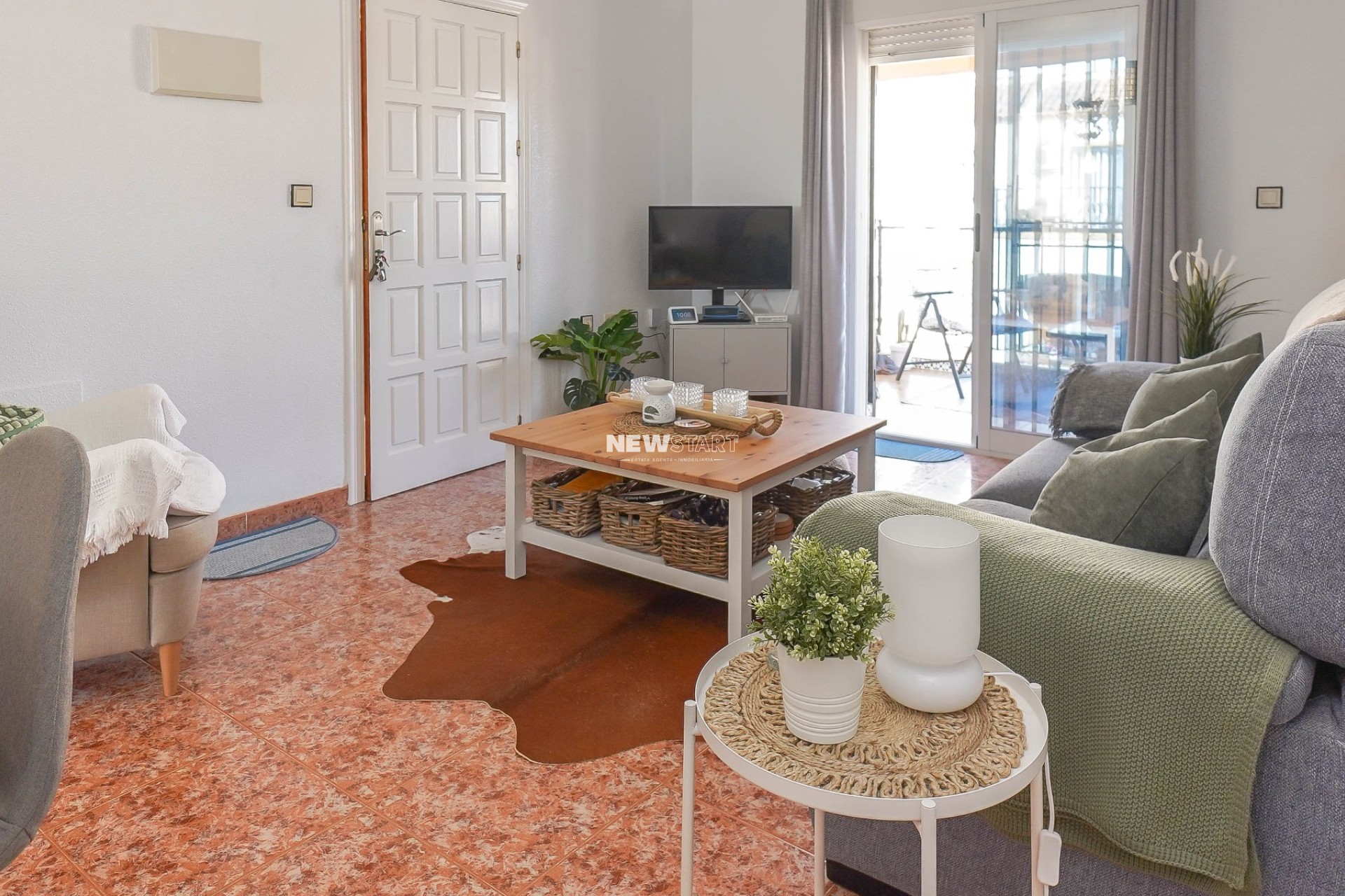 Resale - Apartment - La Marina - Urb. La Marina