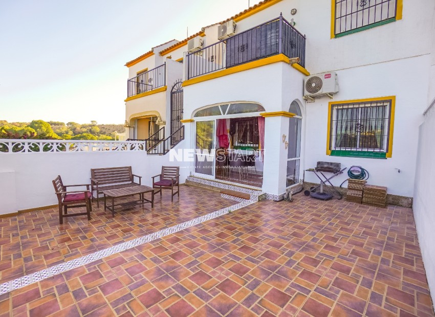 Resale - Apartment - La Marina - Urb. La Marina