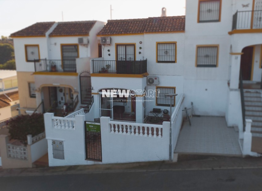 Resale - Apartment - La Marina - Urb. La Marina