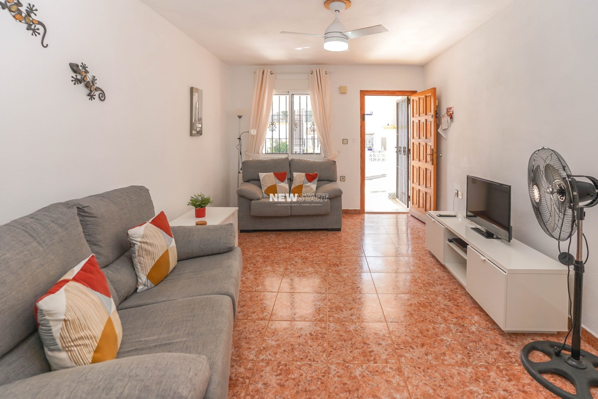 Resale - Apartment - La Marina - Urb. La Marina