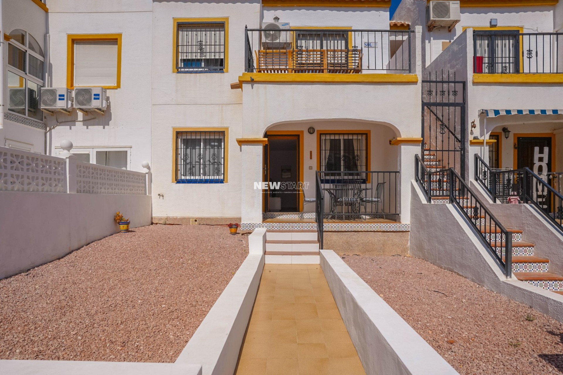 Resale - Apartment - La Marina - Urb. La Marina