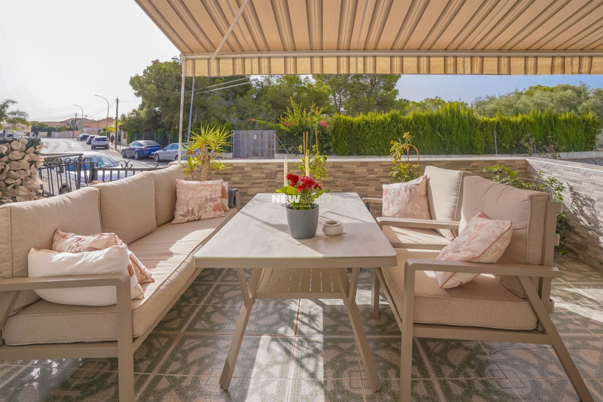 Resale - Bungalow - La Marina - Urb. La Marina