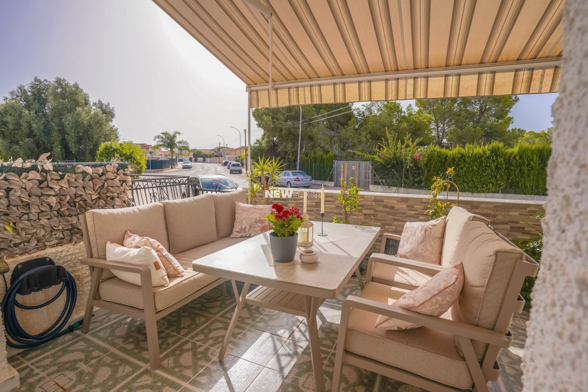 Resale - Bungalow - La Marina - Urb. La Marina