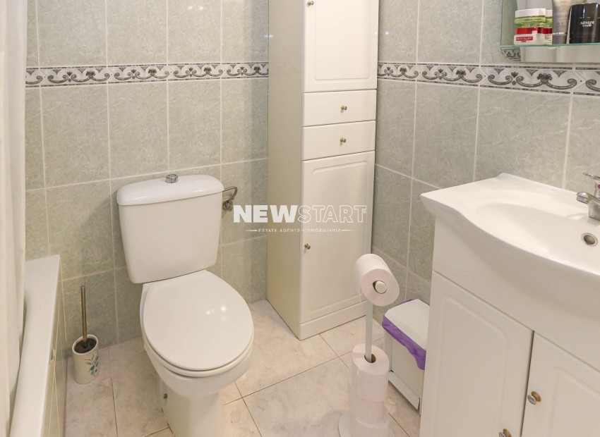 Resale - Bungalow - La Marina - Urb. La Marina