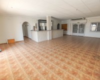 Resale - Commercial - La Marina - Urb. La Marina