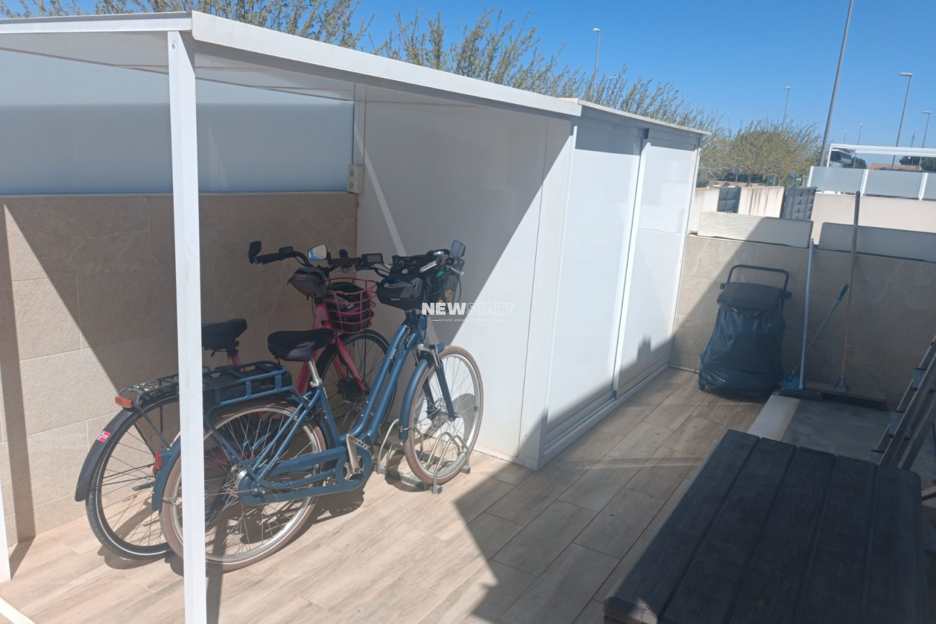 Resale - Detached - Daya Nueva